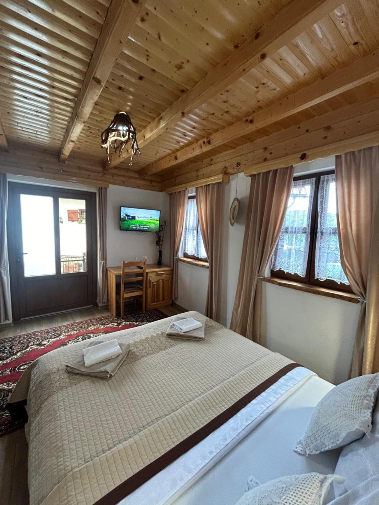 Rustic Lodge Plitvice Plitvička Jezera Exterior foto