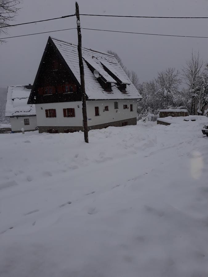 Rustic Lodge Plitvice Plitvička Jezera Exterior foto